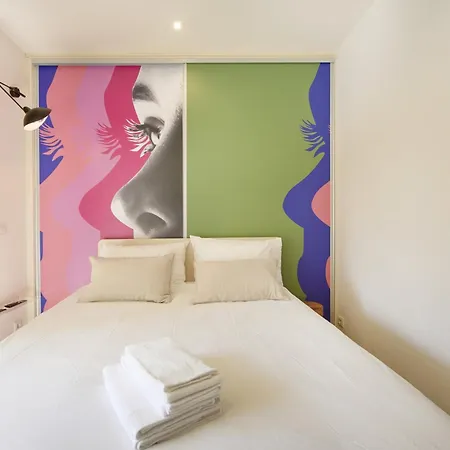 New ! Valley By Lisbon-coast Vacation 아파트 에수투릴